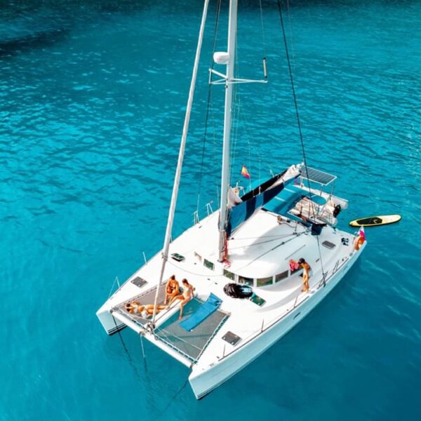 catamaran trip